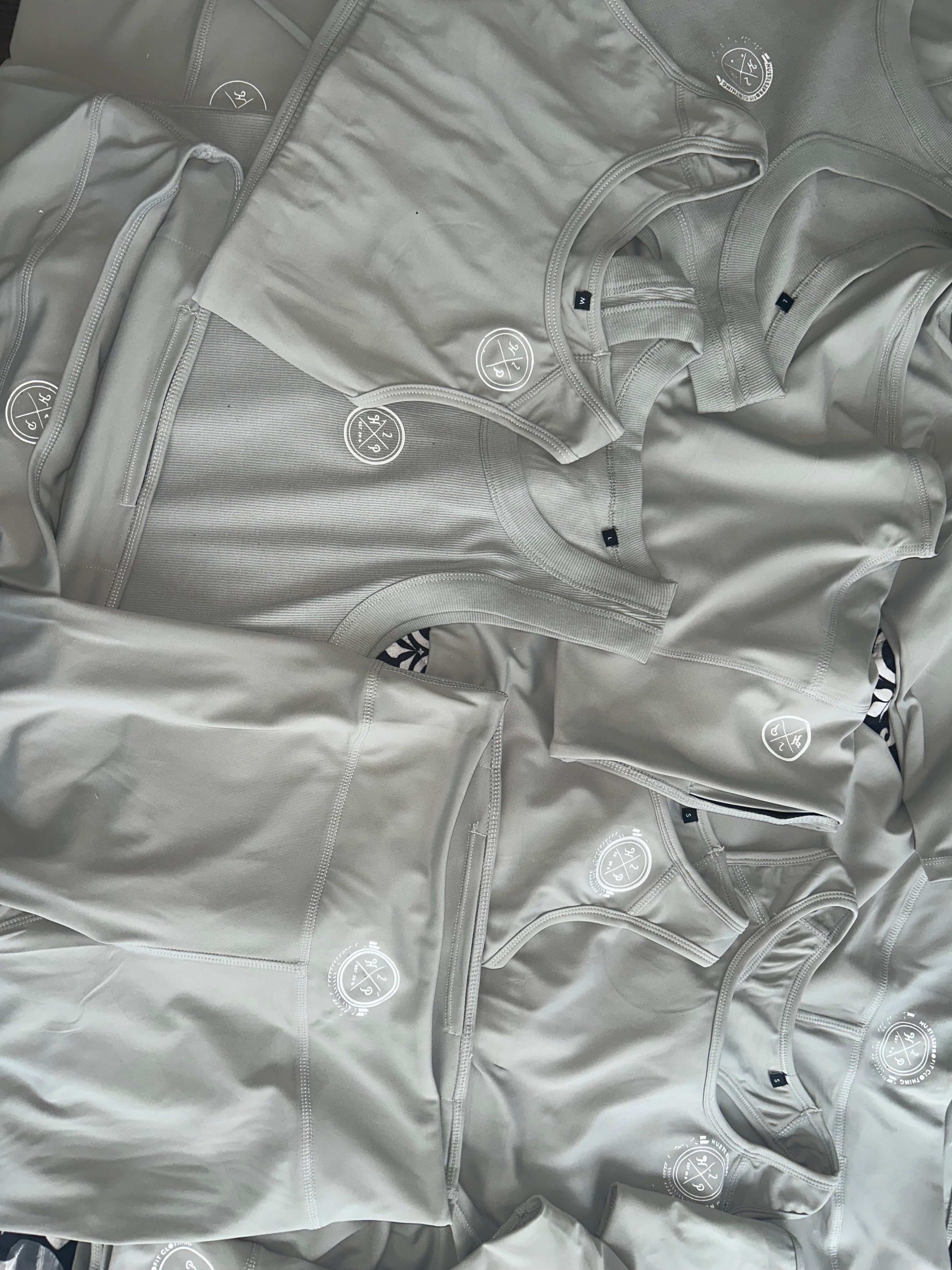 Brẽon Sports Set